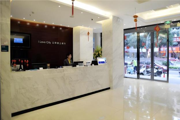 city comfort inn maoming renmin road walking street