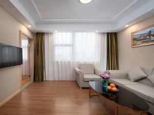 vienna hotel ganzhou railway station shop