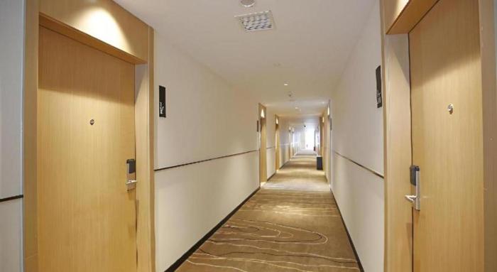 city comfort inn xihua university hongguang avenue