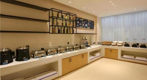 city comfort inn luocheng bus terminal store