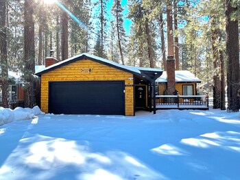 nunus cabin