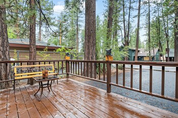 nunus cabin