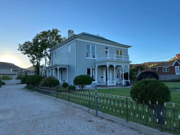 the cottage 241 north