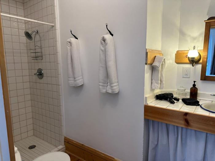 the cottage 241 north