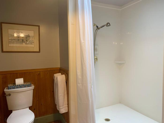 the cottage 241 north