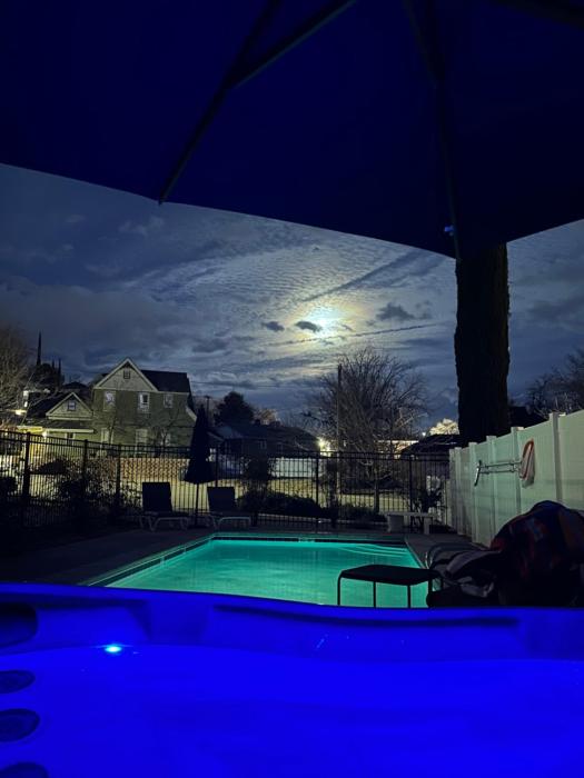 the cottage 241 north