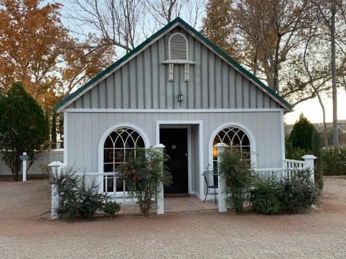 the cottage 241 north