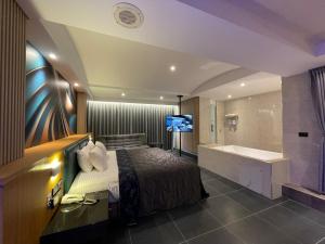 king and princess motel ii