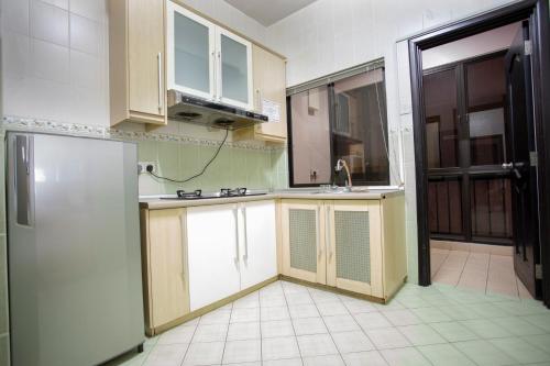 kk vacation apartments marina court resort condominium