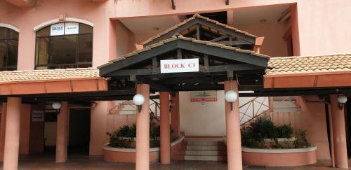 kk vacation apartments marina court resort condominium