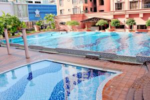 kk vacation apartments marina court resort condominium