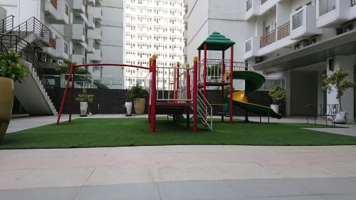 sentul tower apartment by kozy room
