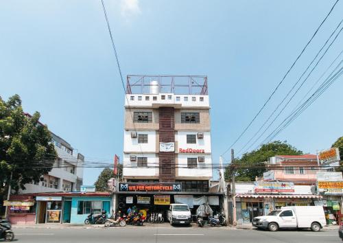 reddoorz caa road las pinas