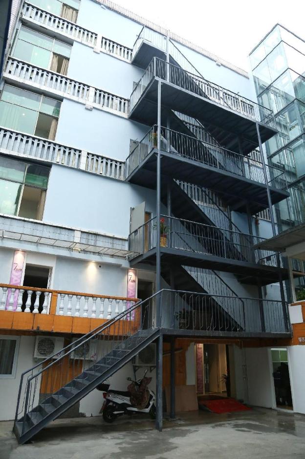 7 days inn neijiang longchang xinhua street