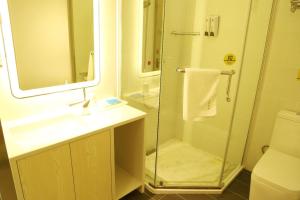 7 days inn neijiang longchang xinhua street