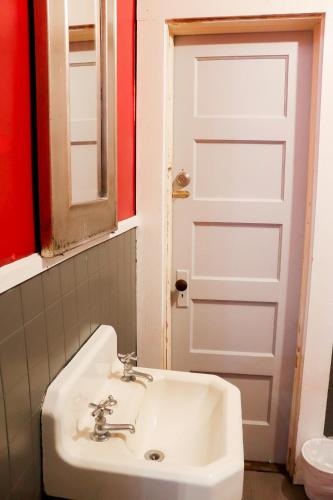 bellas boutique hotel