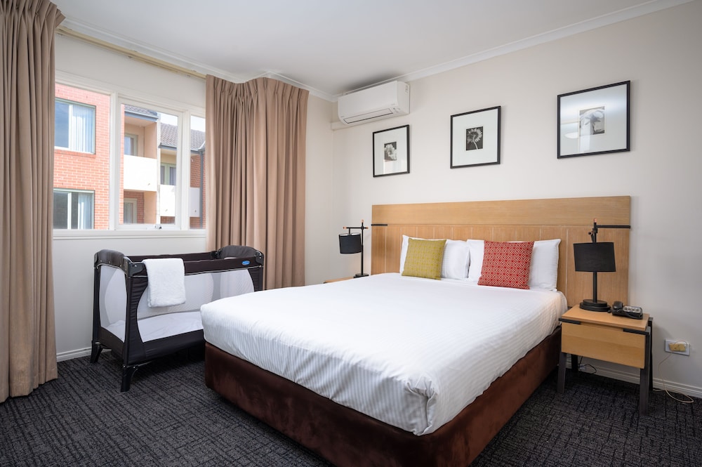 aligned corporate residences kew