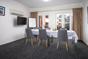 aligned corporate residences kew