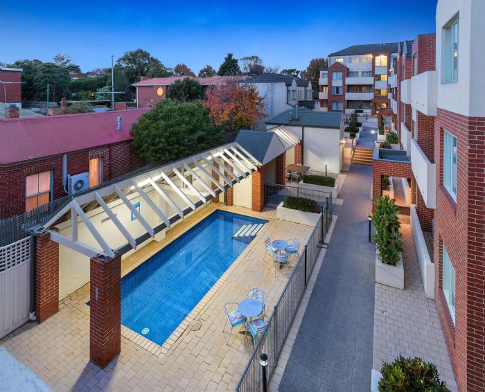 aligned corporate residences kew