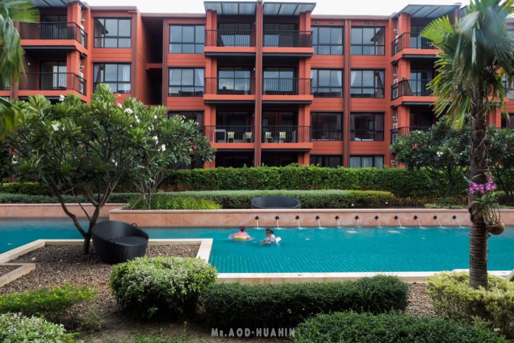 bluroc huahin pool view