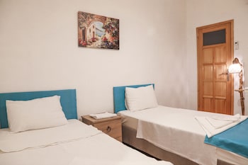 yaliyani motel restaurant