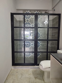 spacious oceanfront loft a1