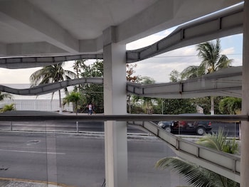 spacious oceanfront loft a1