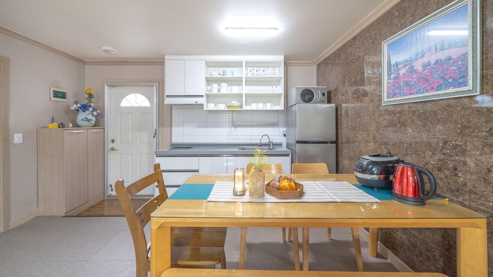ganghwa white stone pension