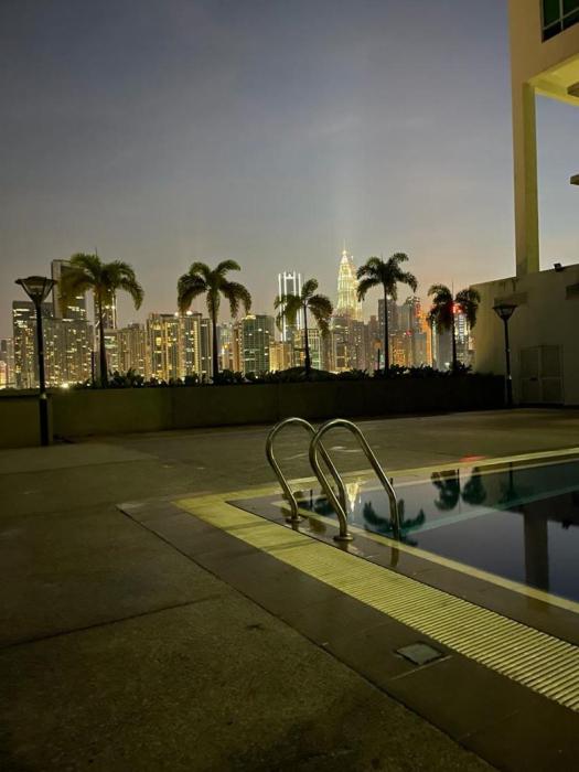 utm hotel and residence
