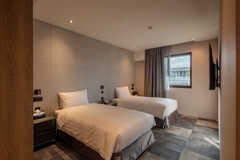 roaders plus hotel taipei station quarantine hotel