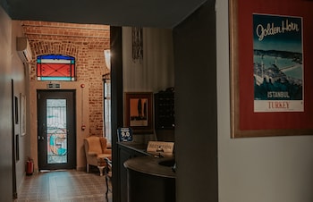 selvese collection galata 1875