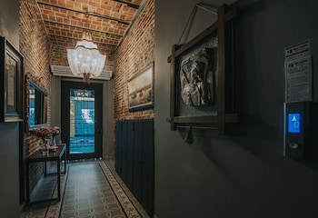 selvese collection galata 1875