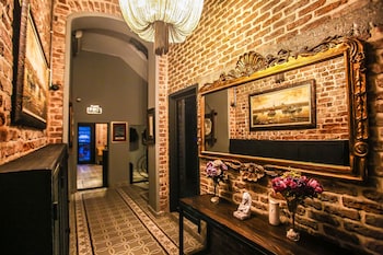 selvese collection galata 1875