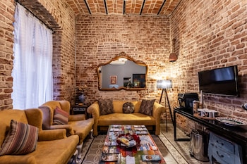 selvese collection galata 1875