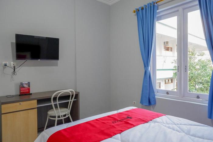 reddoorz near jalan adi sucipto solo