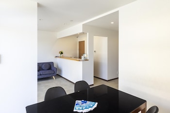 mr kinjo inn miyakojima