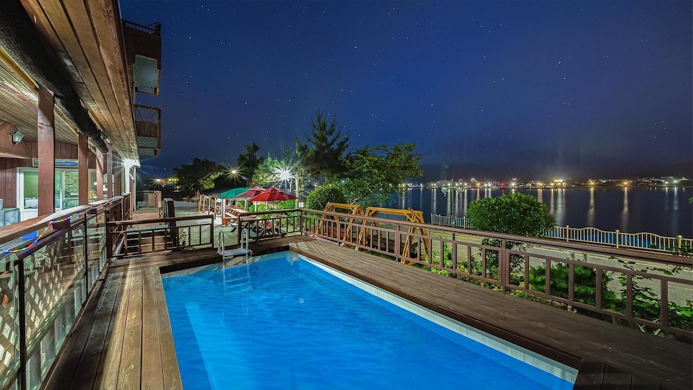 tongyeong hwanggeumbada pension