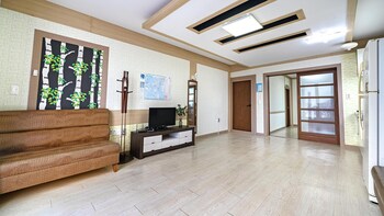 tongyeong hwanggeumbada pension