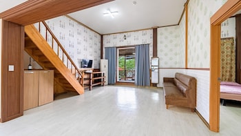 tongyeong hwanggeumbada pension