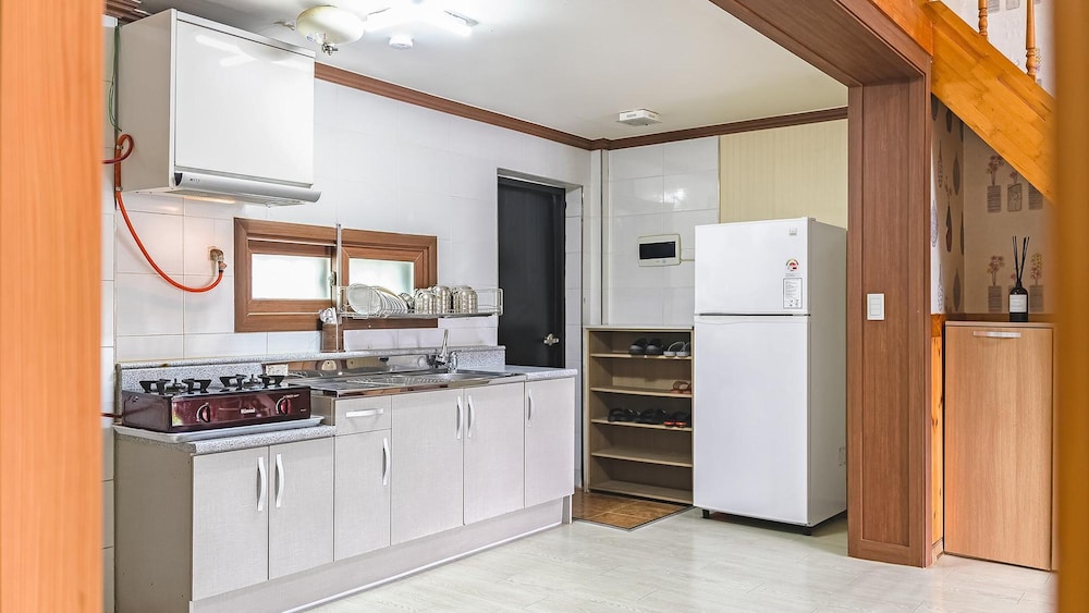 tongyeong hwanggeumbada pension