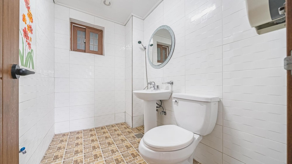 tongyeong hwanggeumbada pension