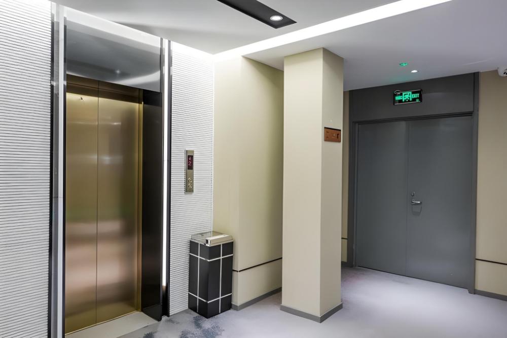 home business travel inn shanghai east nanjing road the bund center