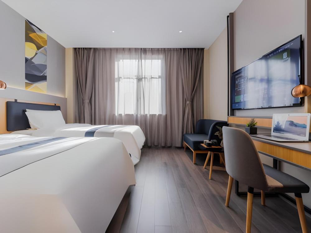 home business travel inn shanghai east nanjing road the bund center