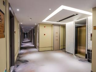 home business travel inn shanghai east nanjing road the bund center