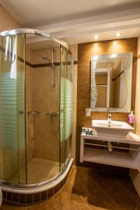irini hotel