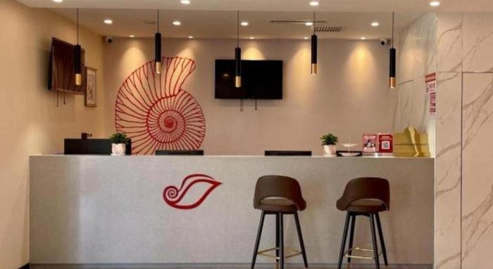 shell hotel hebei chengde pingquan bus station