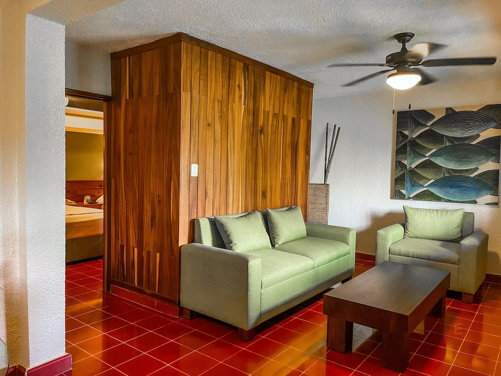 suites colonial