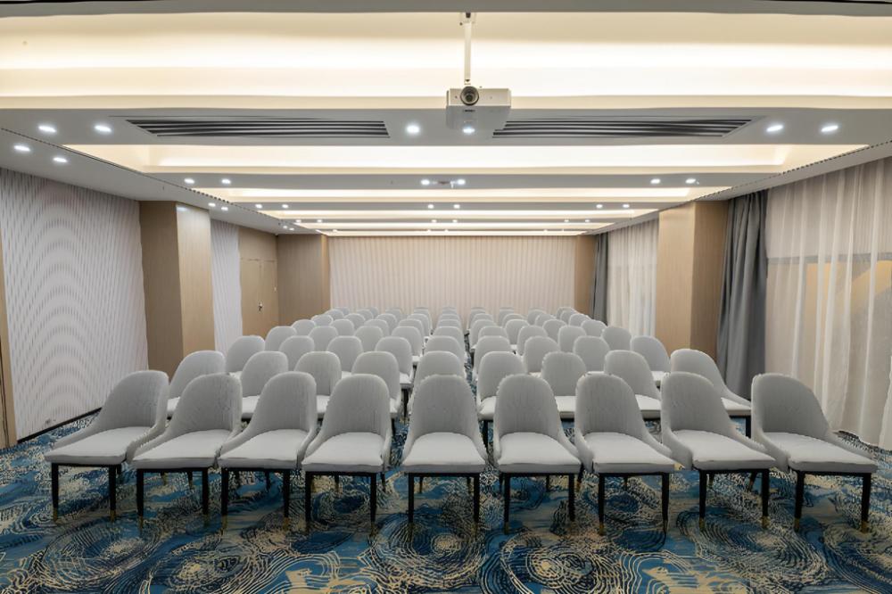 borrman hotel changsha west bus station lugu