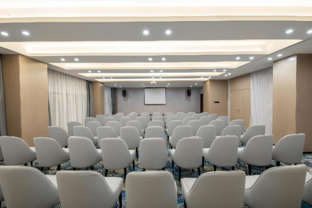 borrman hotel changsha west bus station lugu