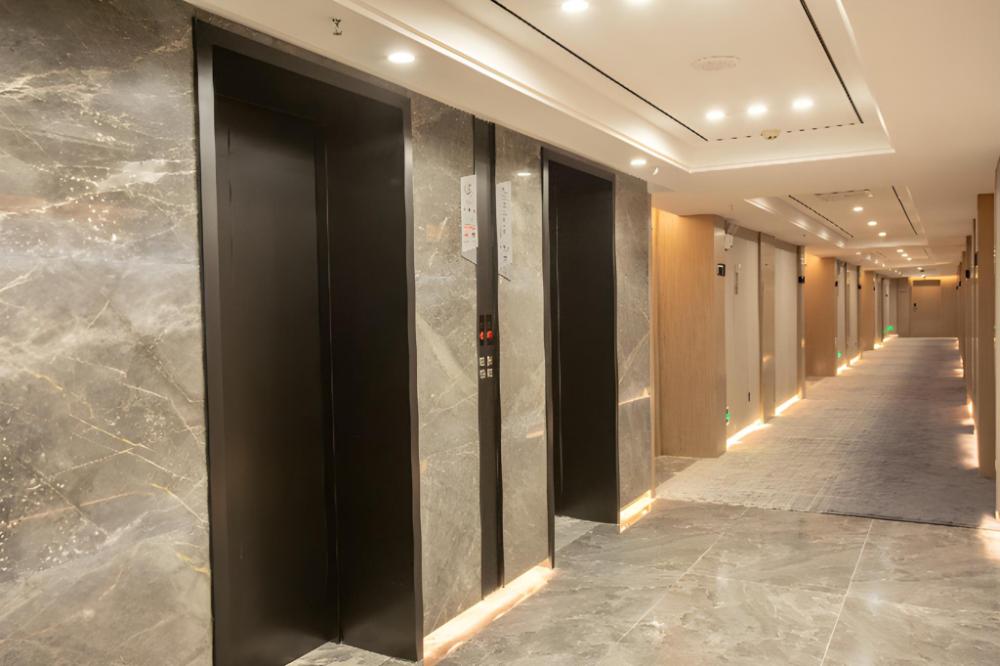 borrman hotel changsha west bus station lugu